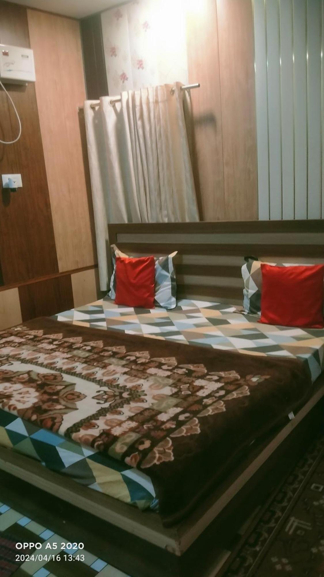 Shree Ram Guest House Near Ram Mandir Ayodhya Zewnętrze zdjęcie